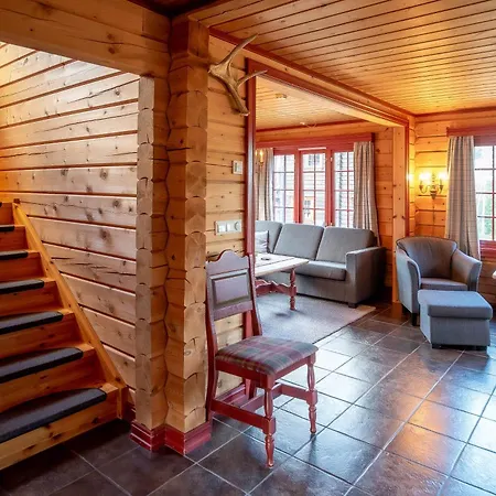 Lisetra 716b Apartman *