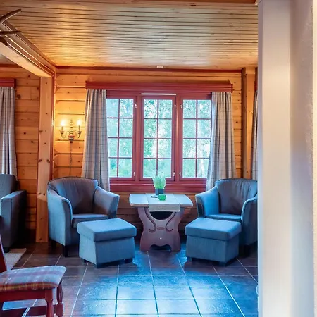 Lisetra 716b Apartman *